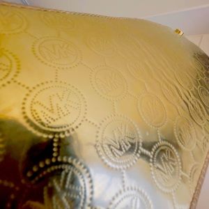 Beautiful Michael Kors leather bag